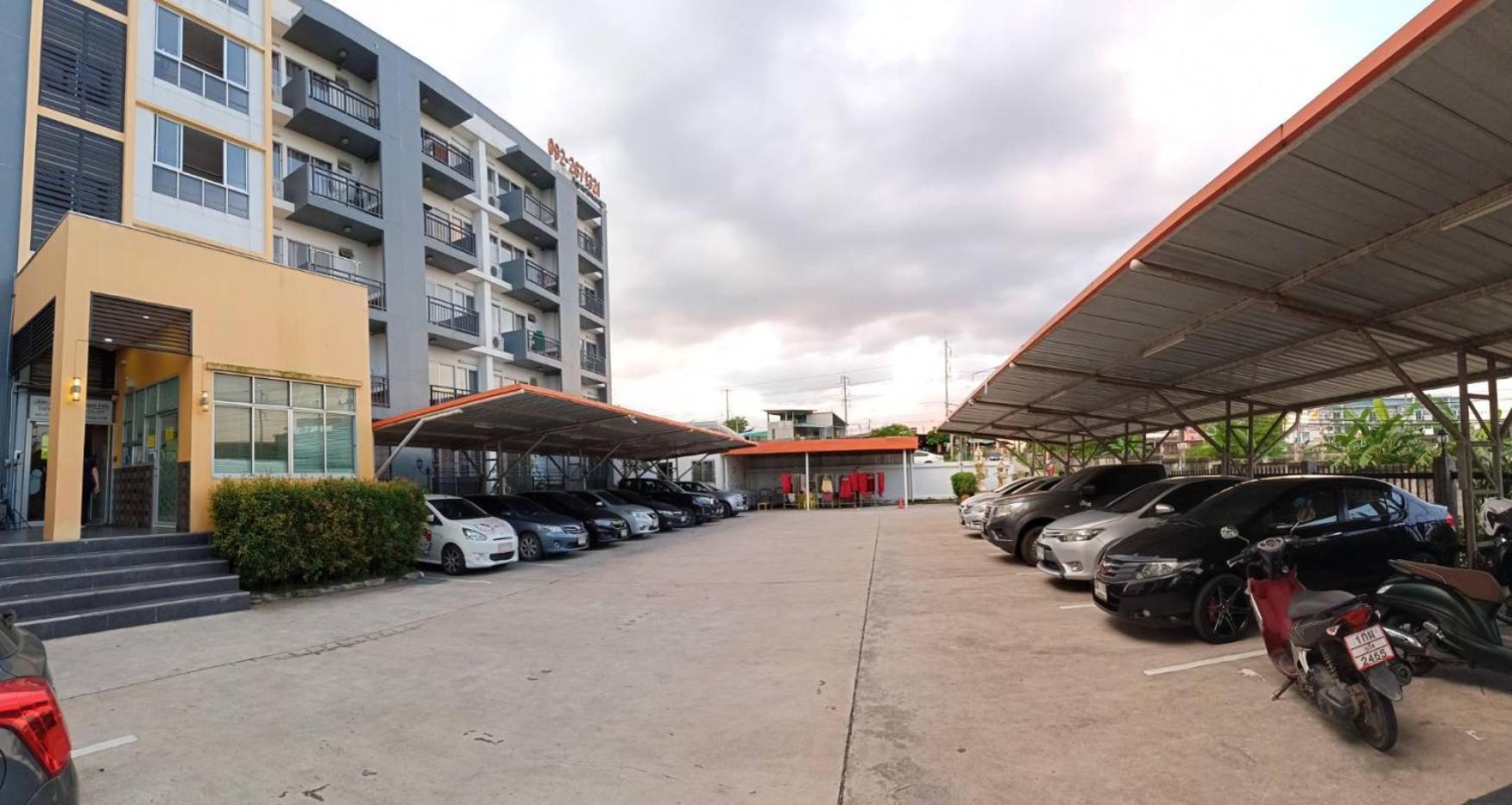 Room 9 Residence (Adults Only) Pluak Daeng Zewnętrze zdjęcie