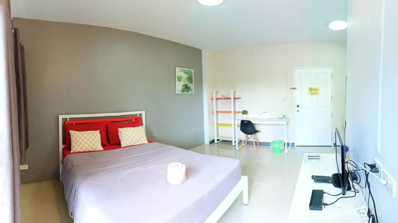 Room 9 Residence (Adults Only) Pluak Daeng Zewnętrze zdjęcie