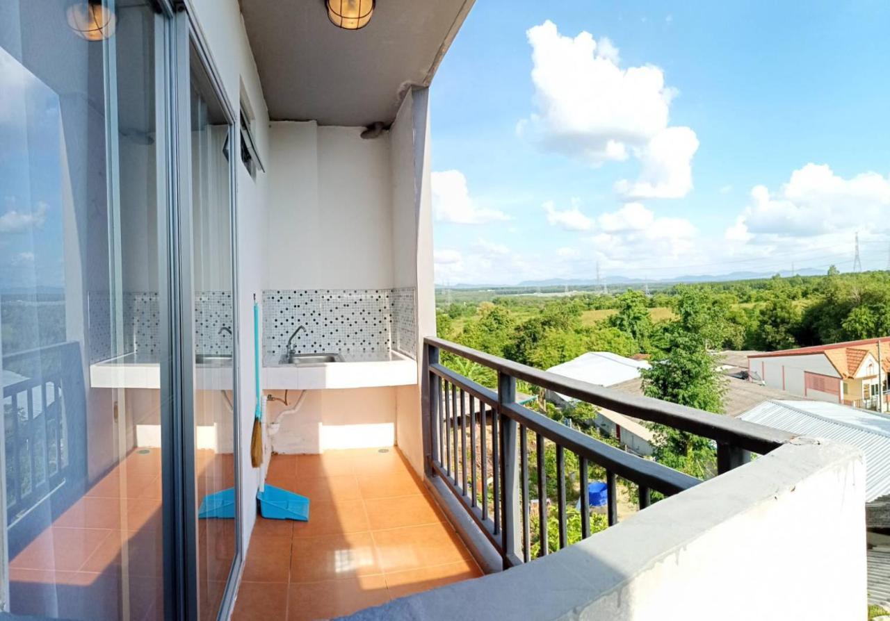 Room 9 Residence (Adults Only) Pluak Daeng Zewnętrze zdjęcie