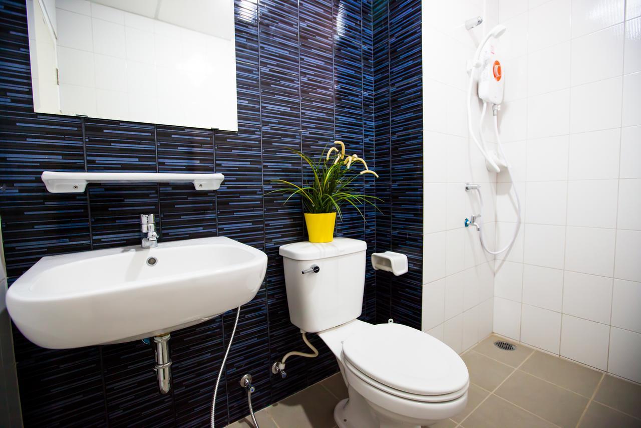 Room 9 Residence (Adults Only) Pluak Daeng Zewnętrze zdjęcie